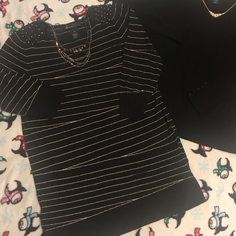 Tunic lightweight sweater w/Gold details by LB